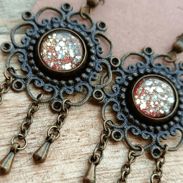 Boucles d'oreilles IRMA rouge et paillettes dorées